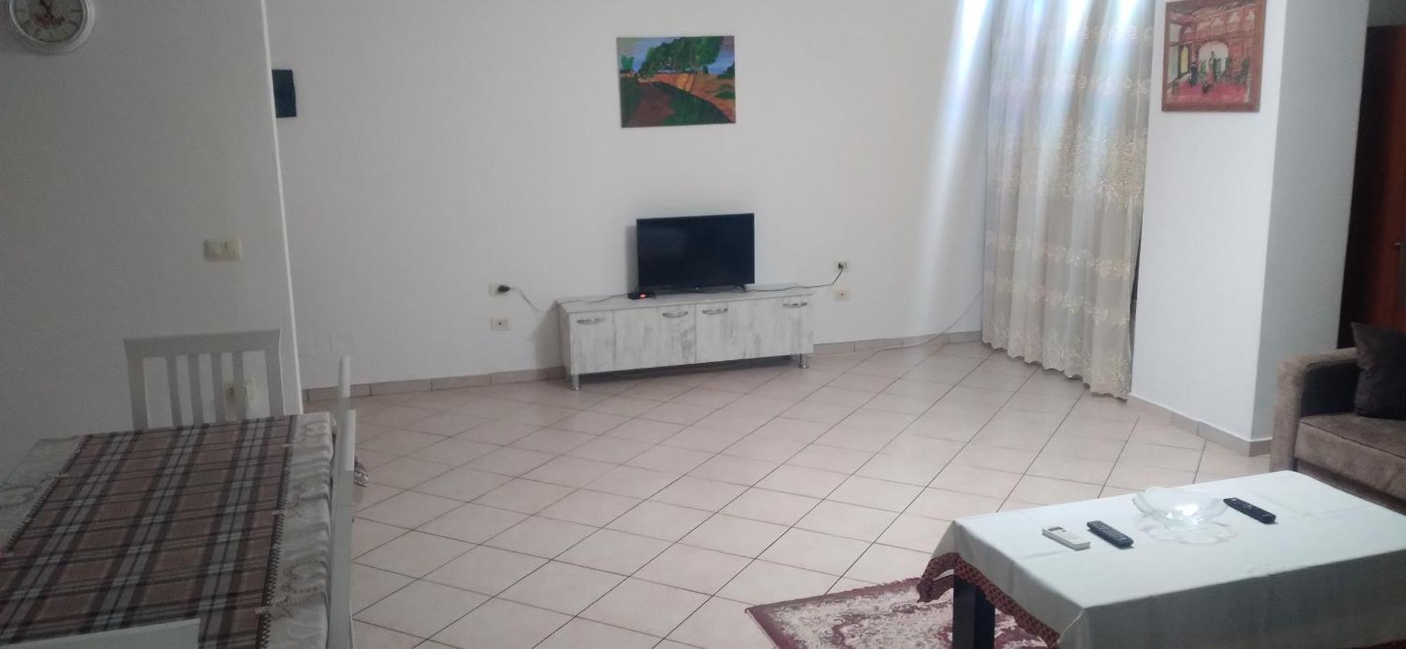 New Apartment In The City Center Shkoder Exterior photo