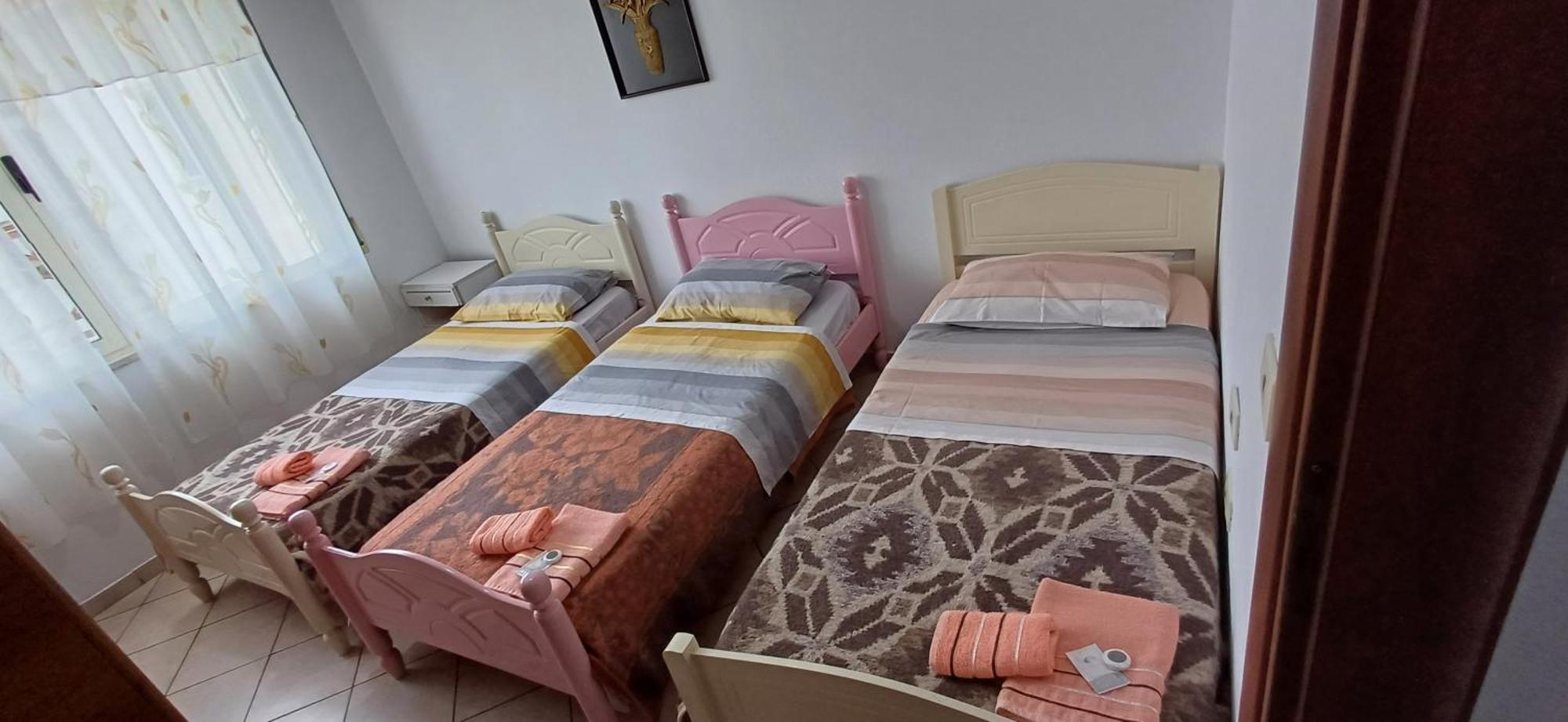 New Apartment In The City Center Shkoder Exterior photo